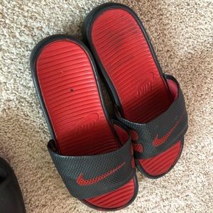 Nike slides